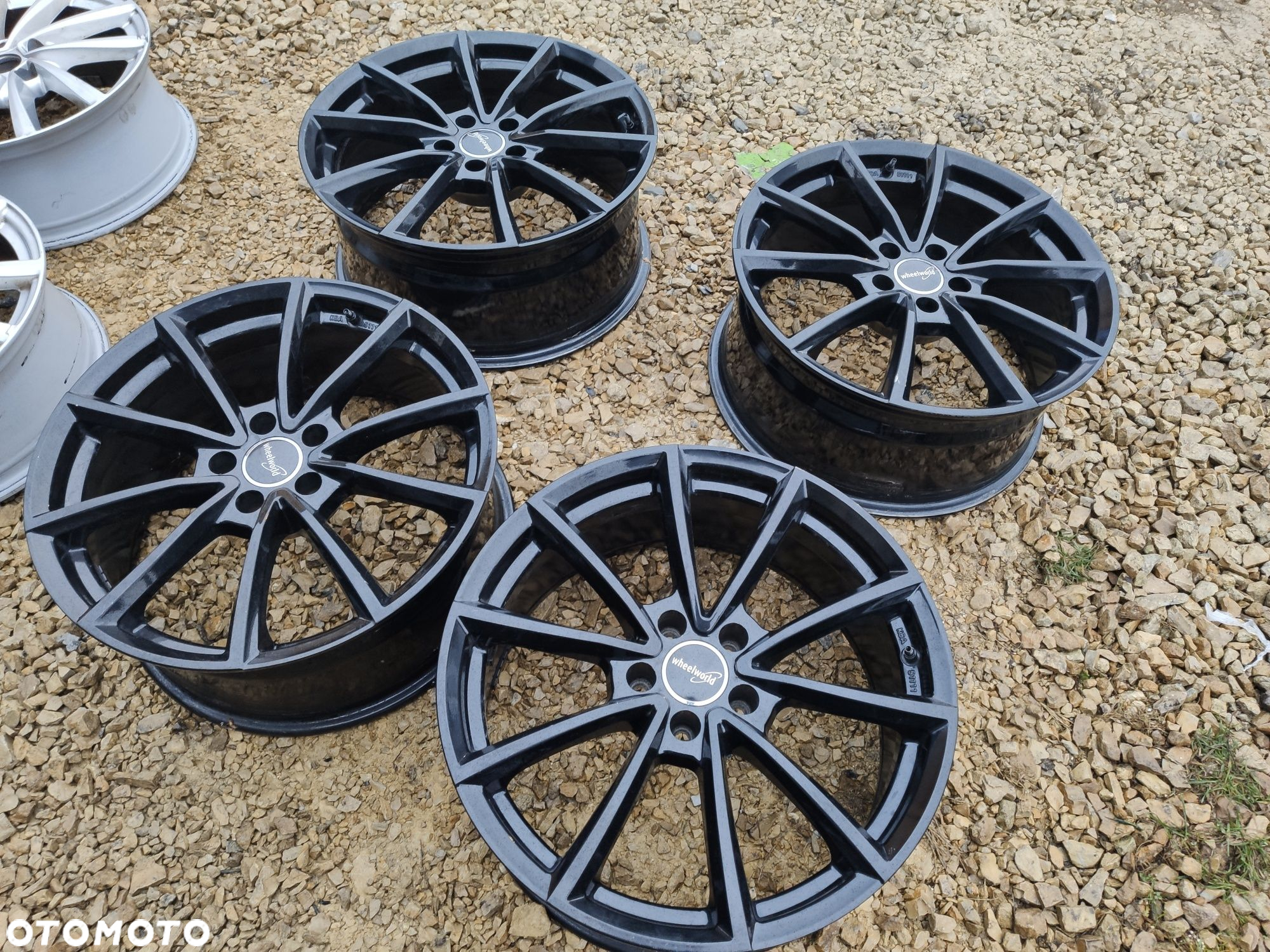 Felgi aluminiowe 19" 5x112 BMW g22 g23 Mercedes glc glk Audi 
(Możliwy - 3