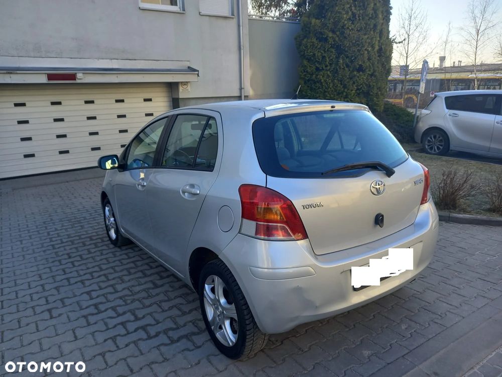 Toyota Yaris 1.4 D-4D Team - 11