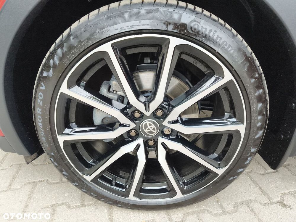 Toyota C-HR - 16