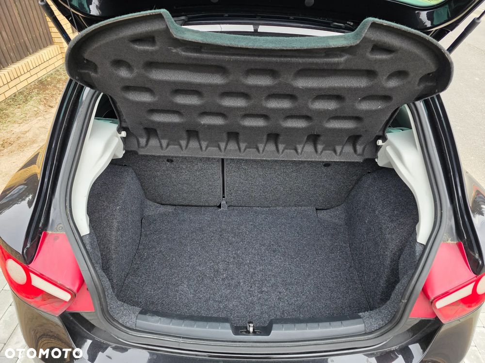 Seat Ibiza SC 1.4 16V Reference - 17