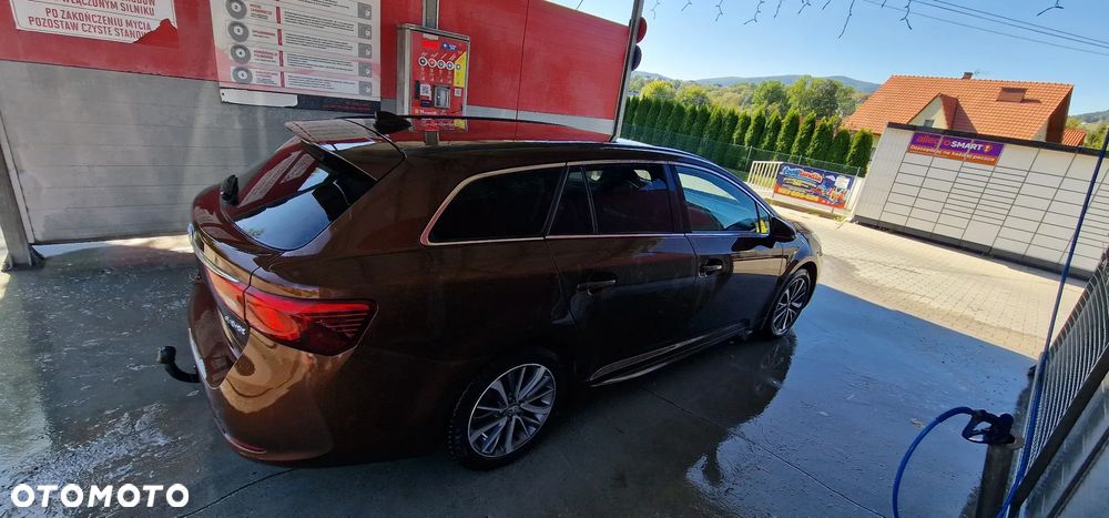 Toyota Avensis 2015 photo 4