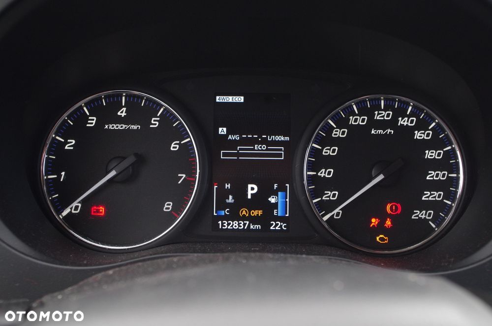 Mitsubishi Outlander 2.0 Intense + 4WD CVT - 8