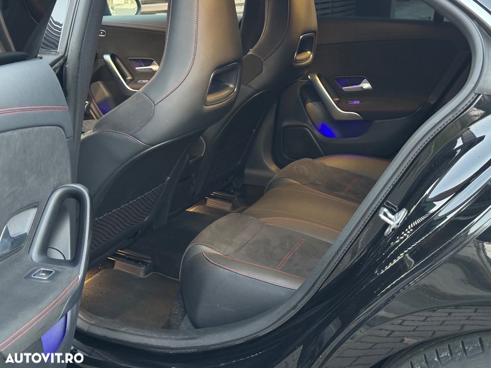 Mercedes-Benz CLA - 35