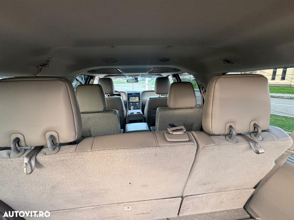 Lincoln Navigator - 9