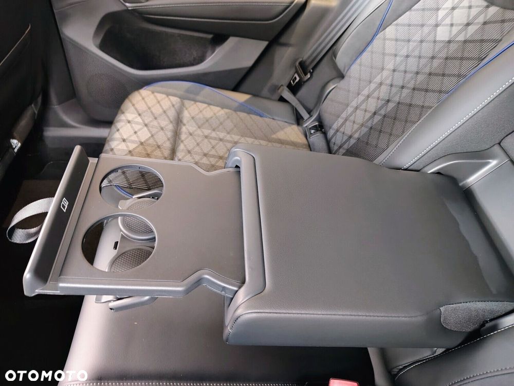 Volkswagen Tiguan - 23