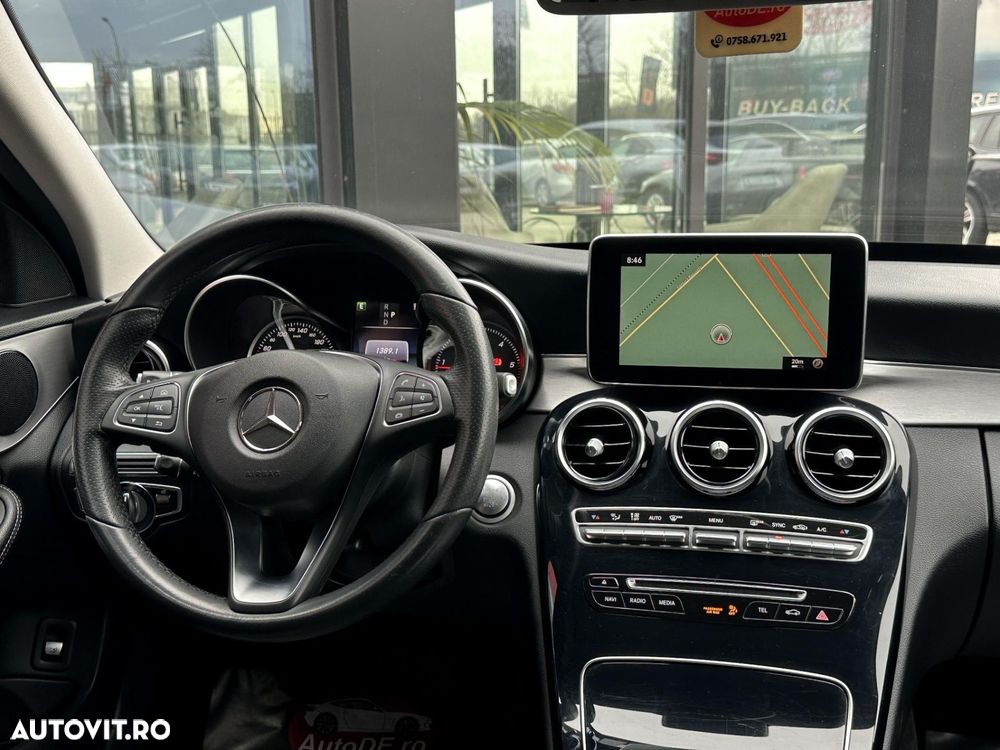 Mercedes-Benz C - 8