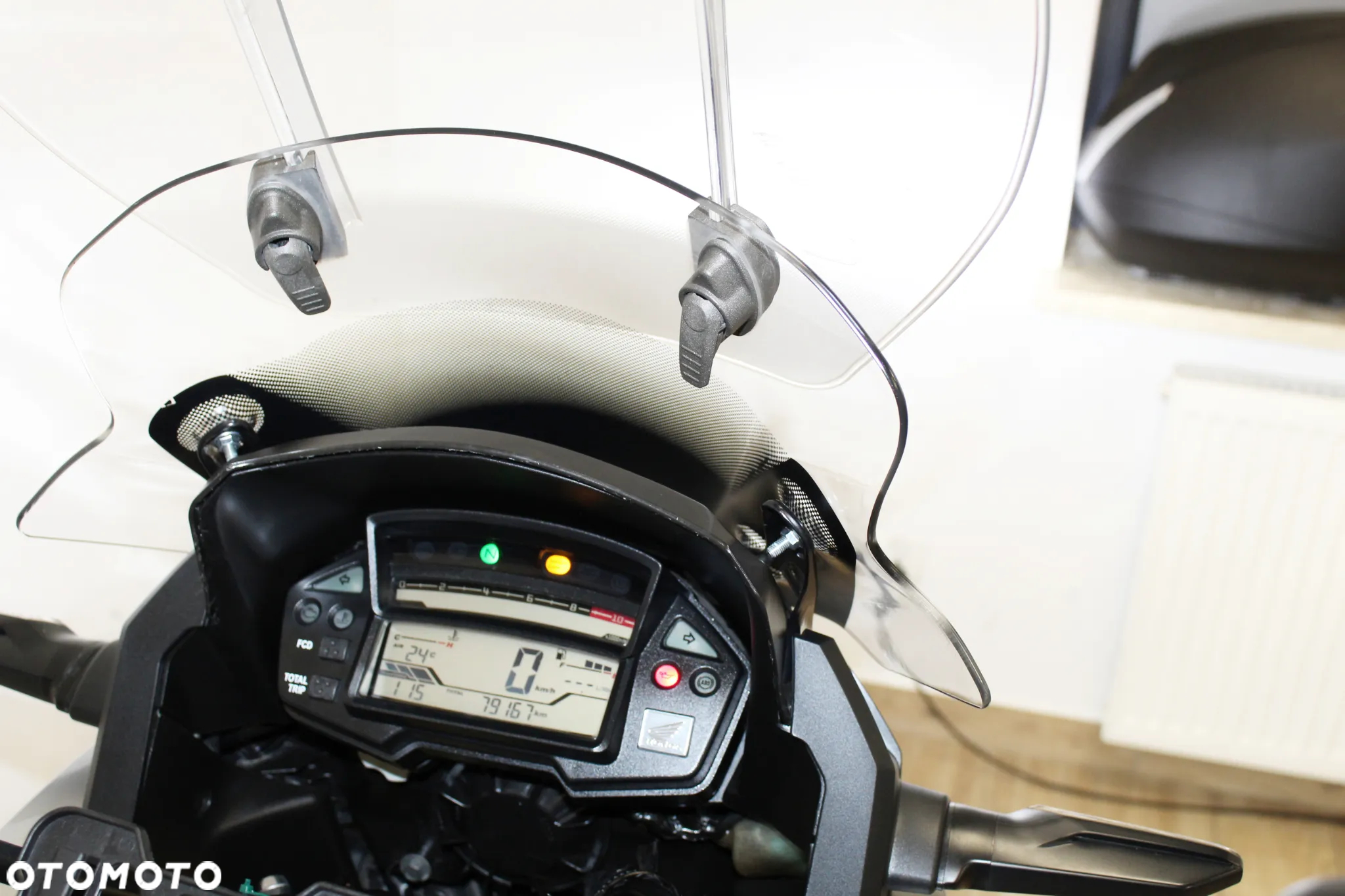 Honda VFR - 6