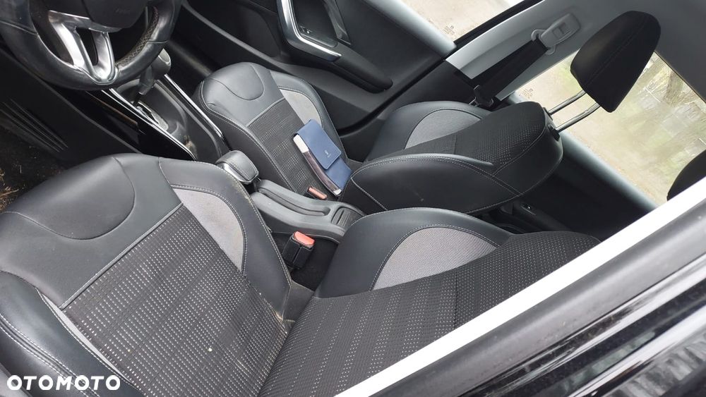 Peugeot 2008 PureTech 110 GPF Stop&Start EAT6 Allure - 11