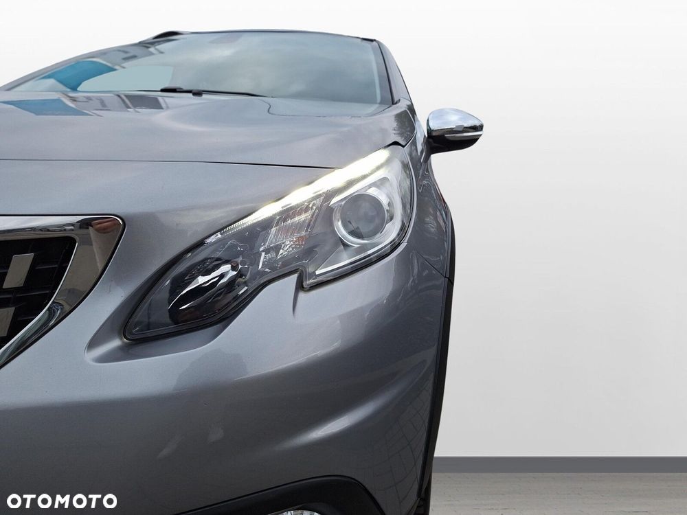 Peugeot 2008 1.2 Pure Tech Allure S&S - 31