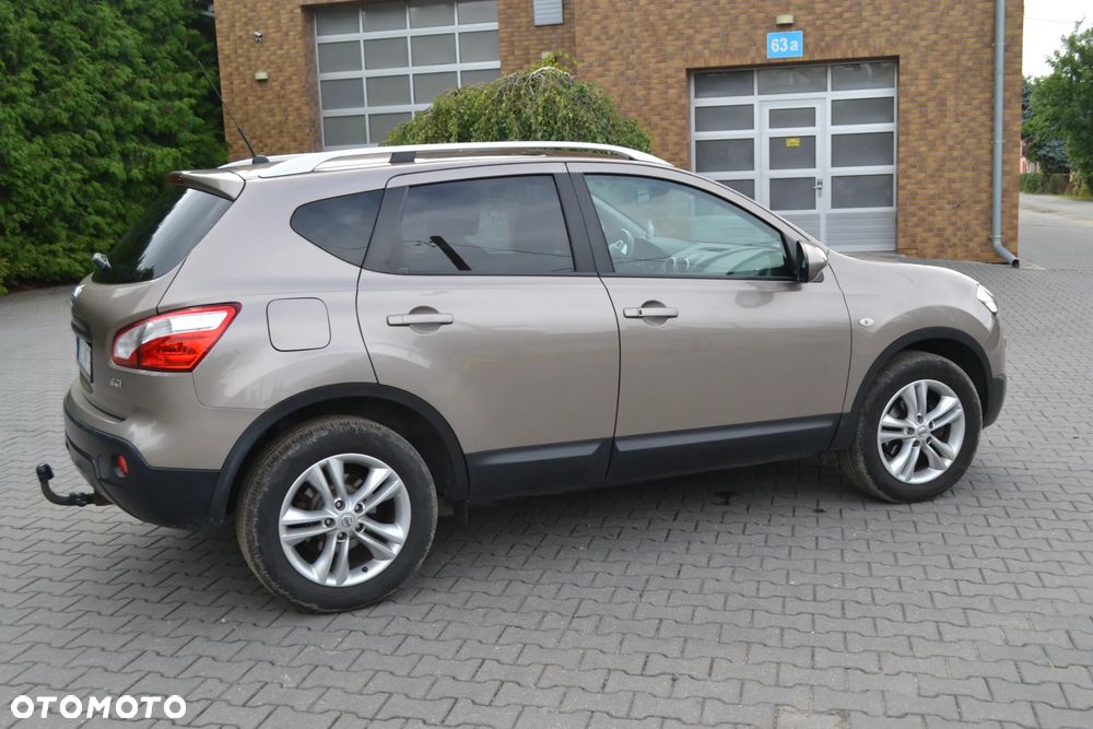 Nissan Qashqai 2.0 dCi Tekna EU5 - 5