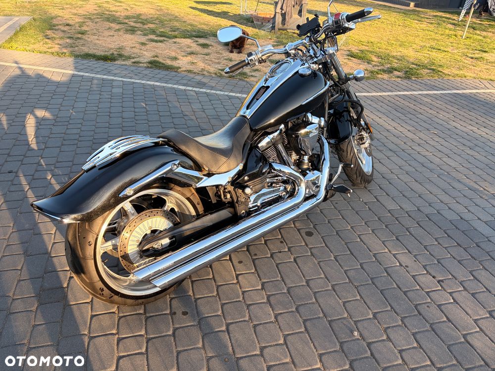 Yamaha Raider - 10