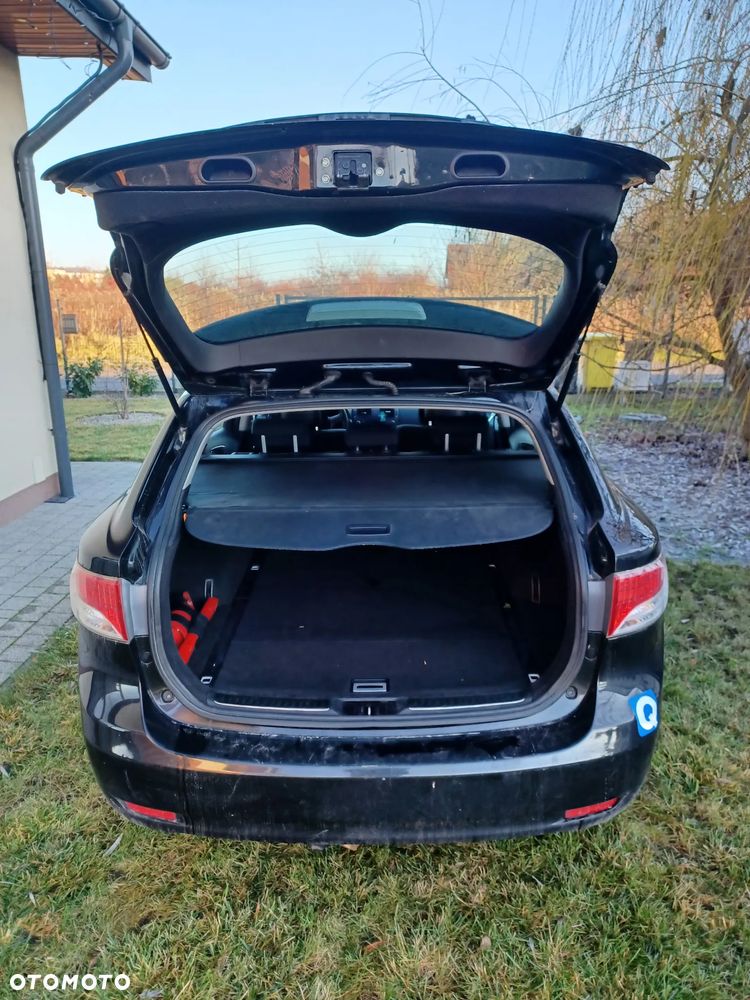 Toyota Avensis 2.0 D-4D - 21