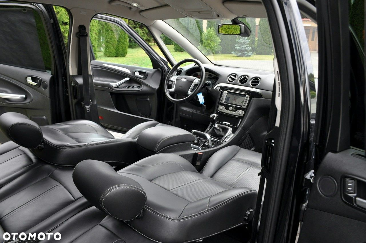 Ford S-Max - 25