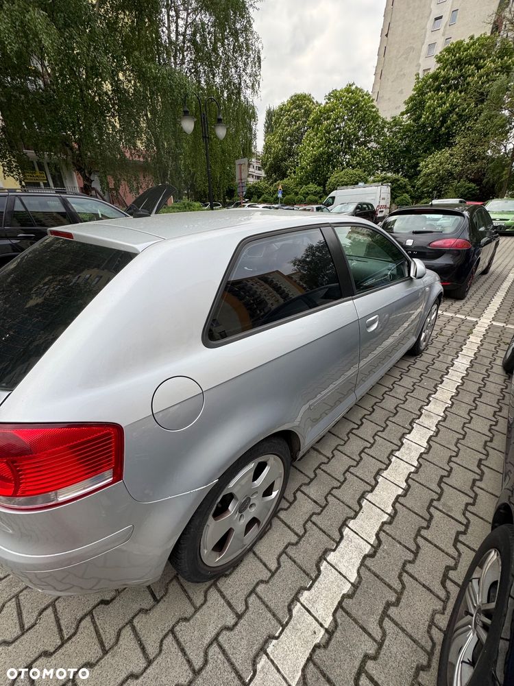 Audi A3 3-drzwiowe 2.0 TDI Ambiente DSG - 11