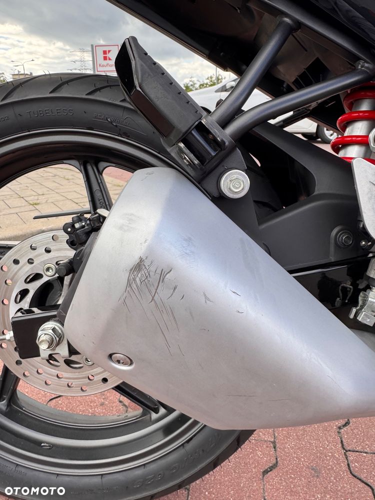 Honda CBR - 25