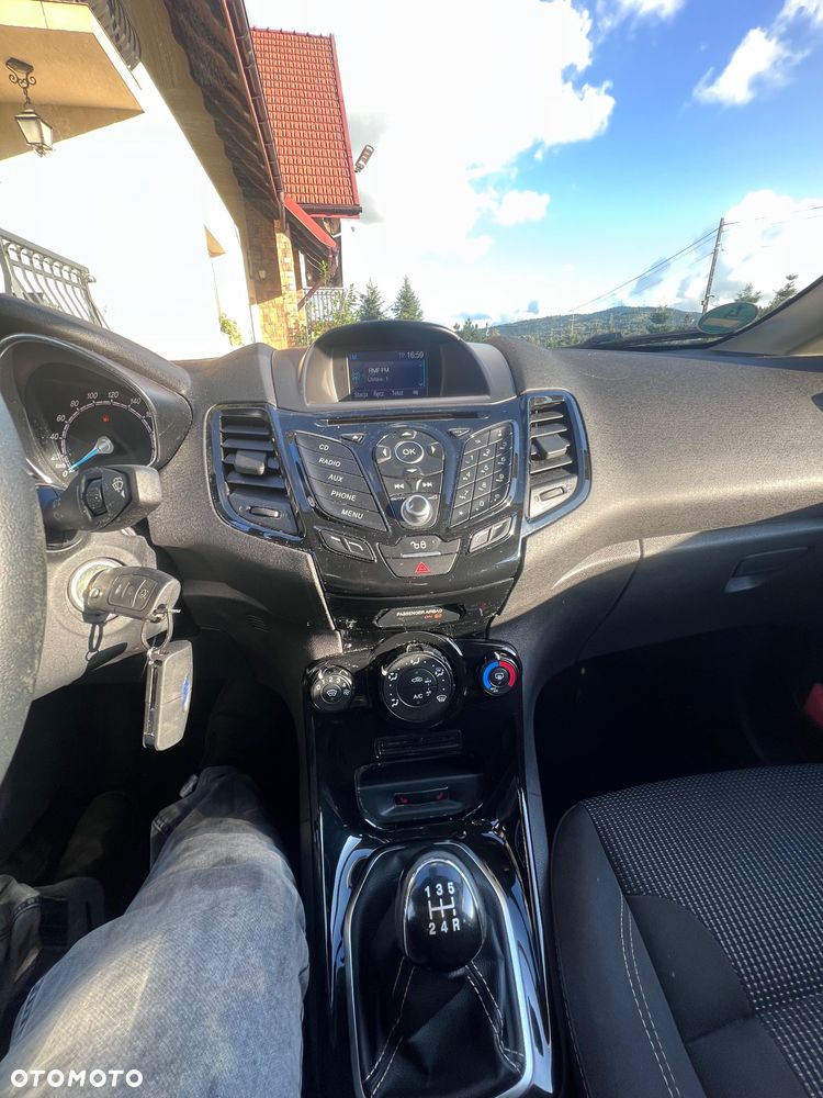 Ford Fiesta - 16