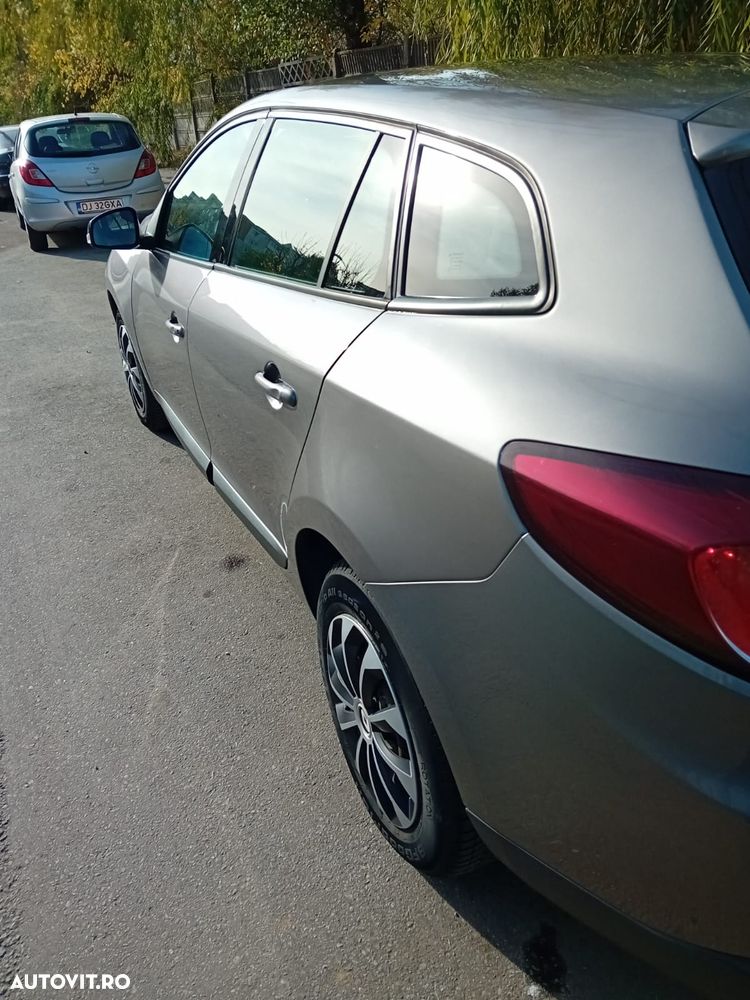 Renault Megane 1.5 dCI Privilege - 4