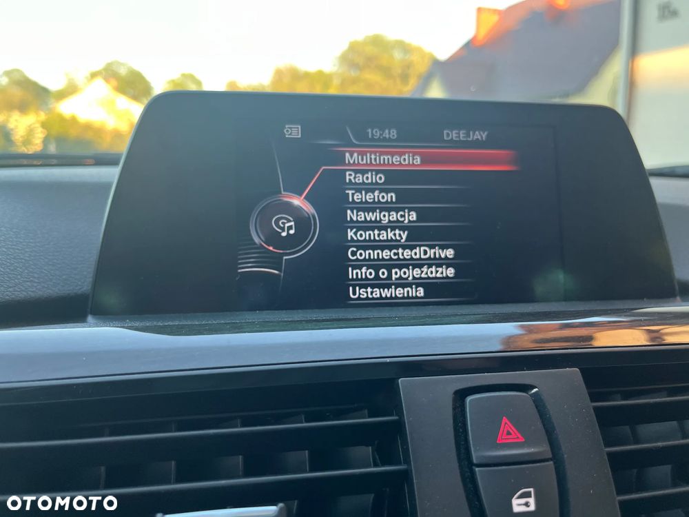 BMW Seria 3 318d Luxury Line - 12