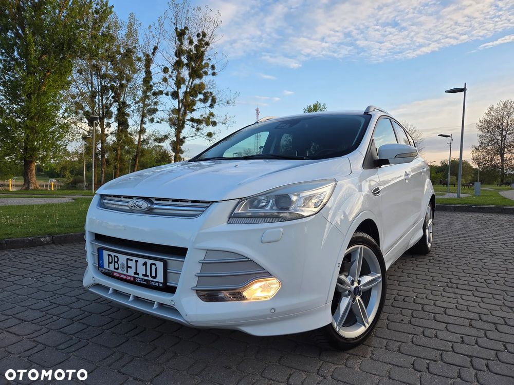 Ford Kuga 1.6 EcoBoost 2x4 Titanium - 1