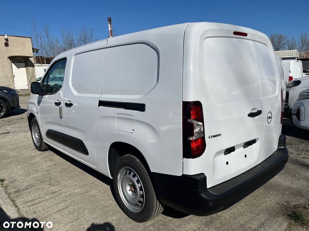 Opel Combo Cargo Furgon XL 1.5 T.Diesel 130KM MT6 - 3