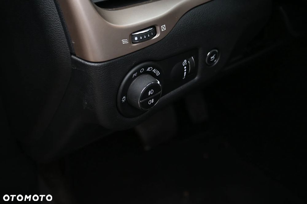 Jeep Cherokee 2.0 Multijet Active Drive II Automatik Limited - 28