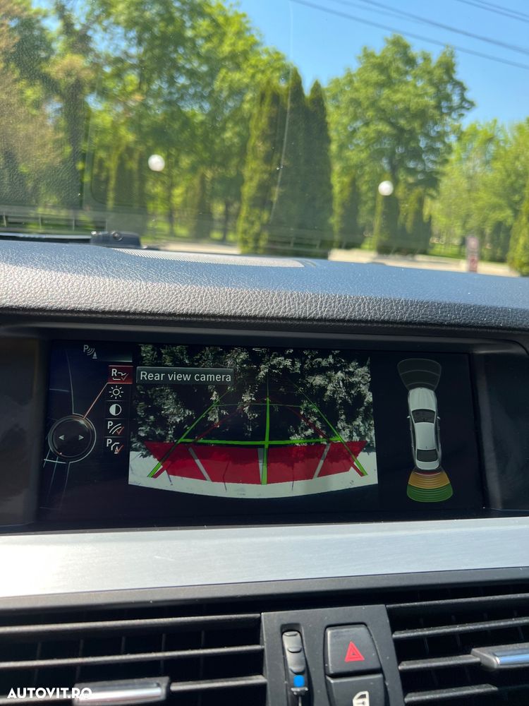 BMW Seria 5 525d xDrive Sport-Aut. - 9