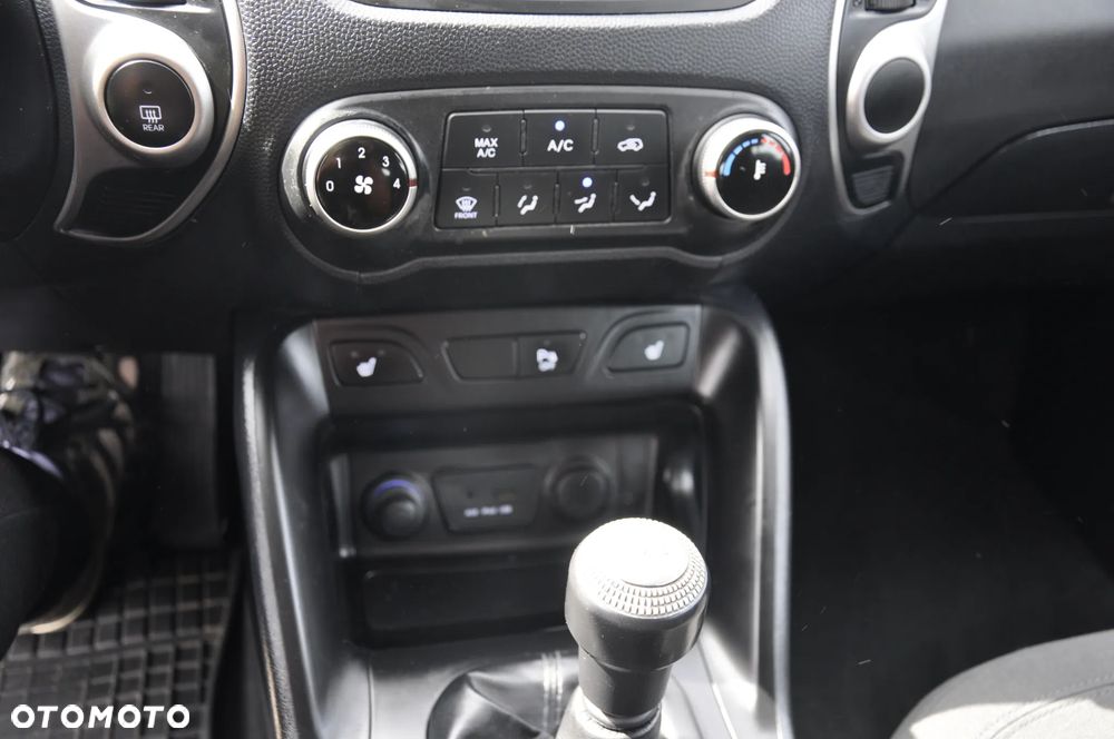 Hyundai ix35 2.0 2WD Style - 18