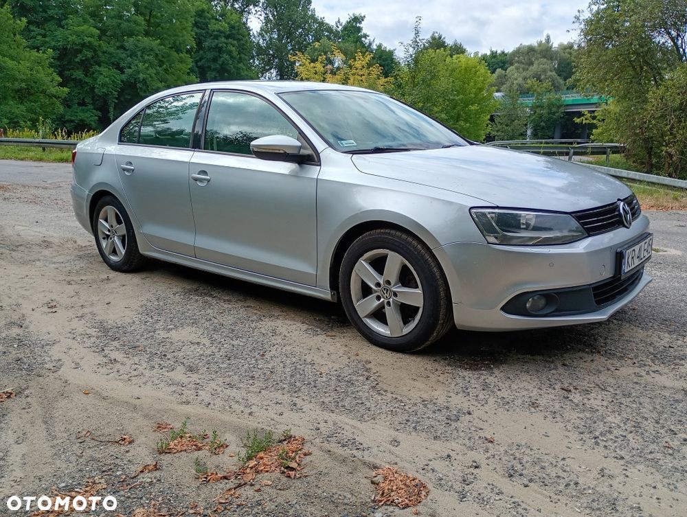 Volkswagen Jetta - 6