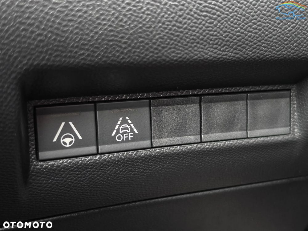 Peugeot 2008 PureTech 130 EAT8 GT - 28
