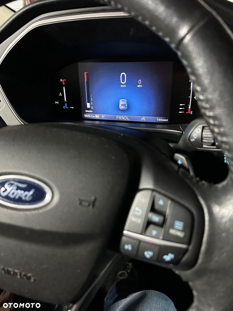 Ford Escape 2.0 EcoBoost AWD Titanium - 9