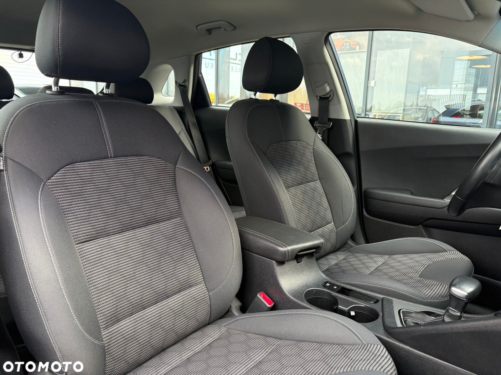 Kia Niro 1.6 GDI Hybrid L - 17