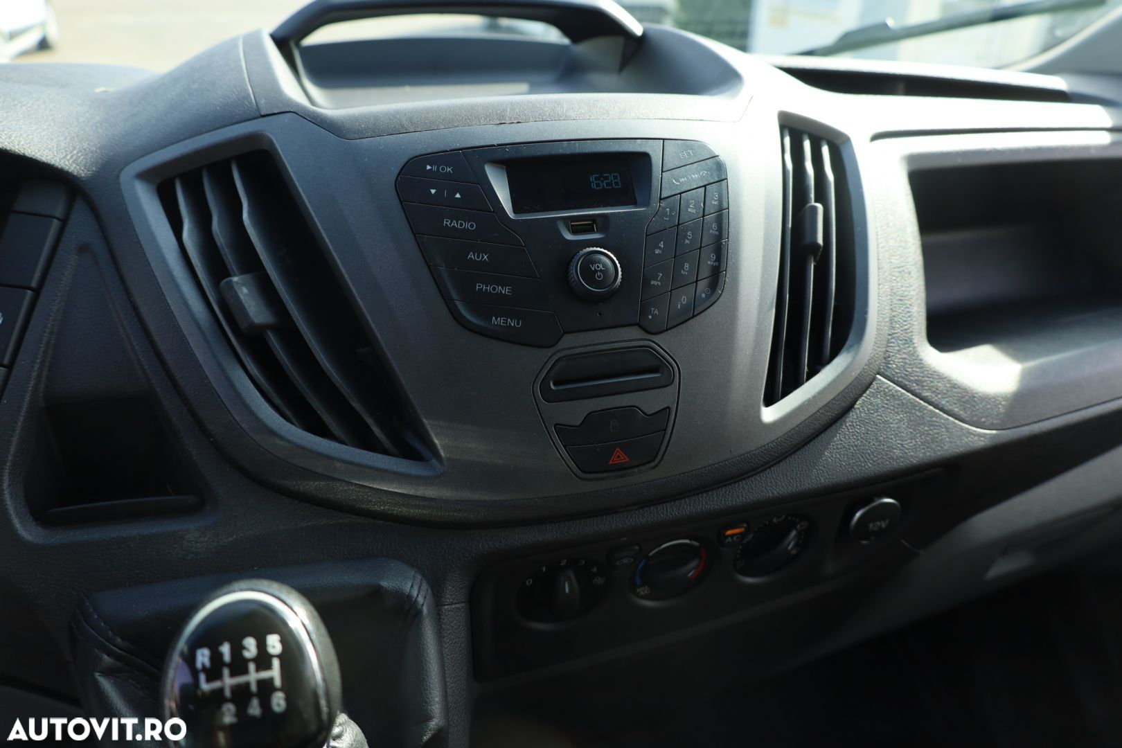 Ford Transit - 18