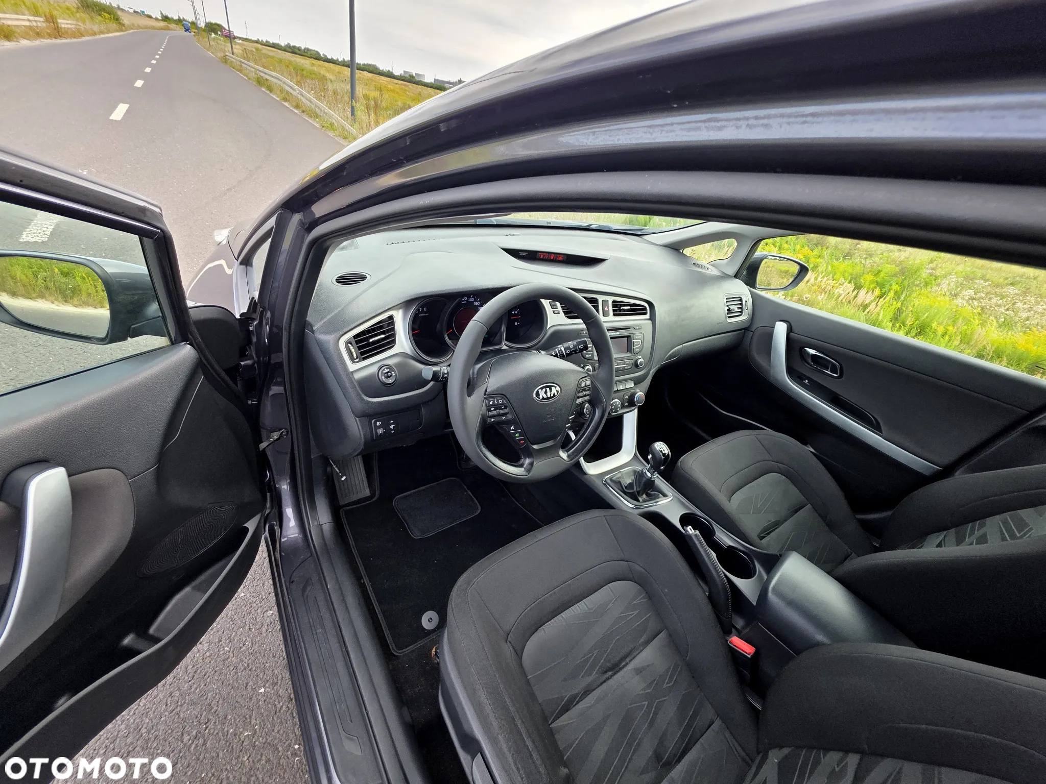 Kia Ceed 1.4 CVVT Attract - 21