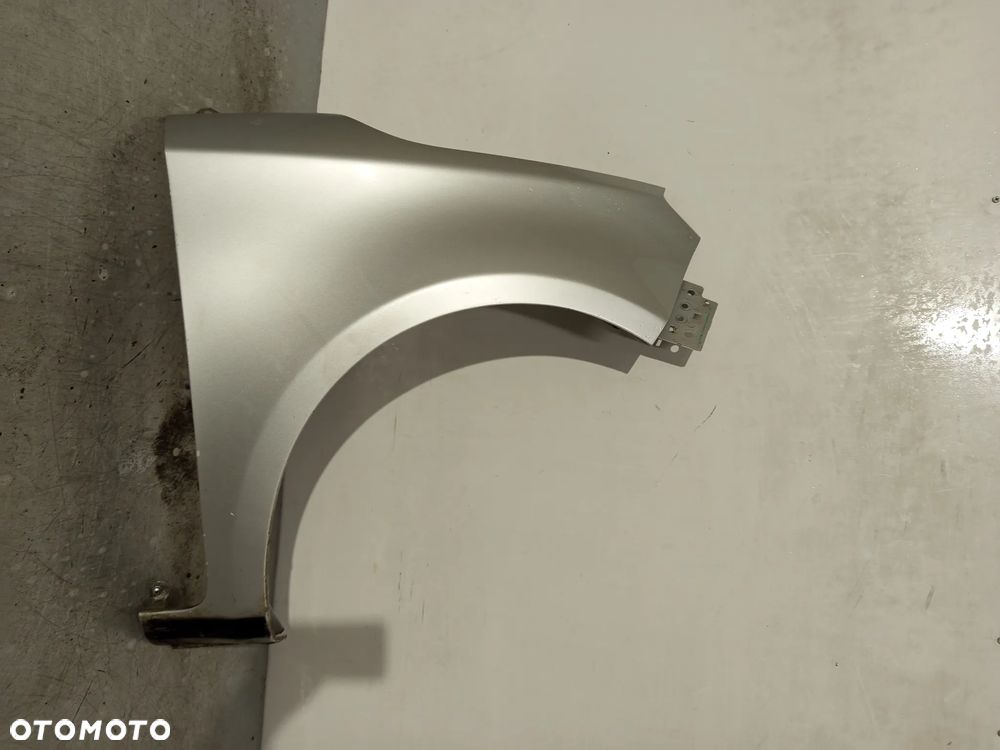 BŁOTNIK PRZÓD PRZEDNI PRAWY MG3 II 11-24R ZP11 SREBRNY - 1