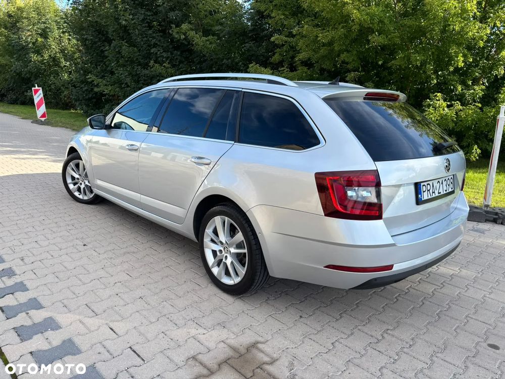 Skoda Octavia 2.0 TDI SCR Ambition DSG - 5