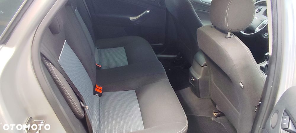 Ford Mondeo 2.0 TDCi Gold X - 10