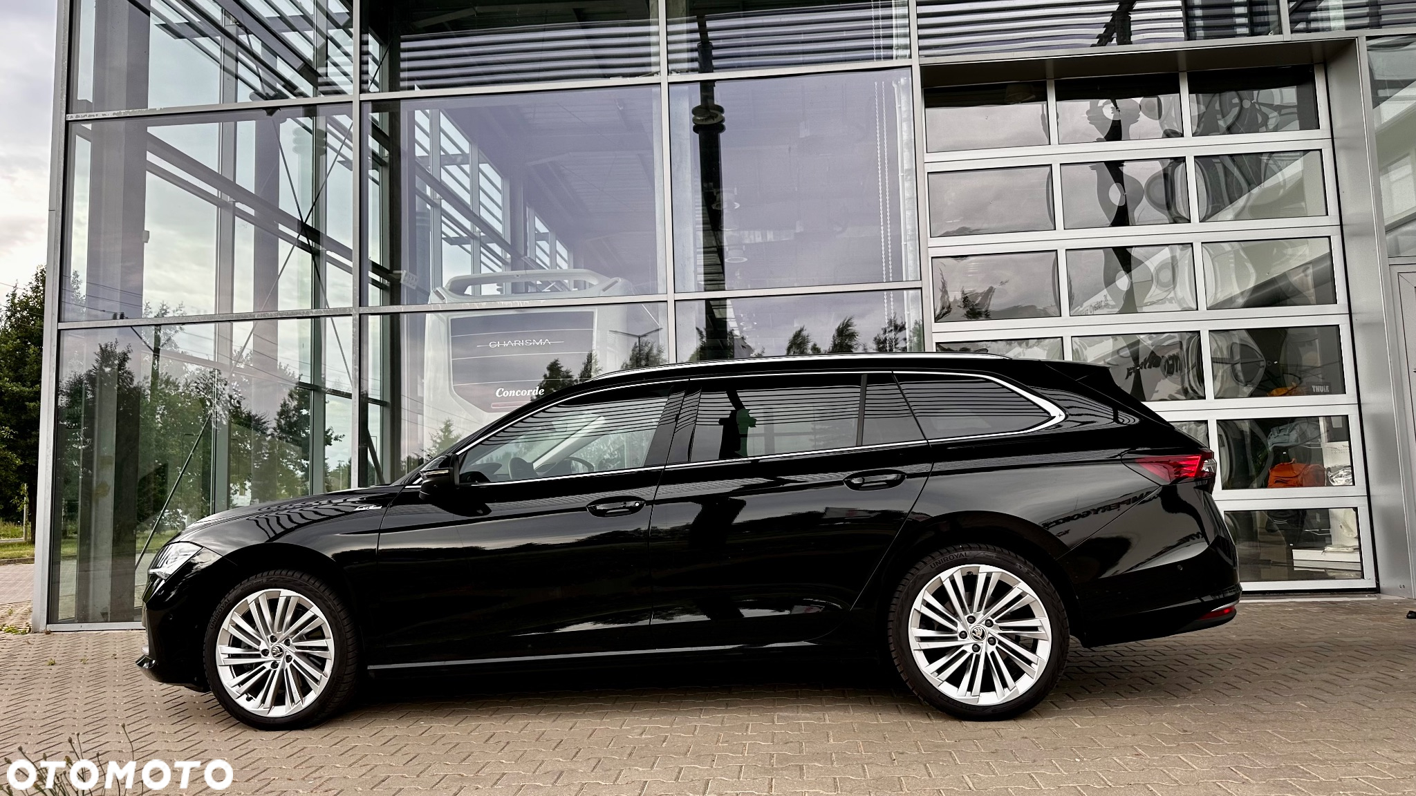 Skoda Superb 2.0 TDI SCR 4x4 L&K DSG - 2