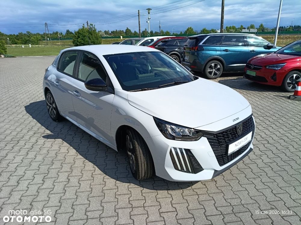 Peugeot 208 - 5