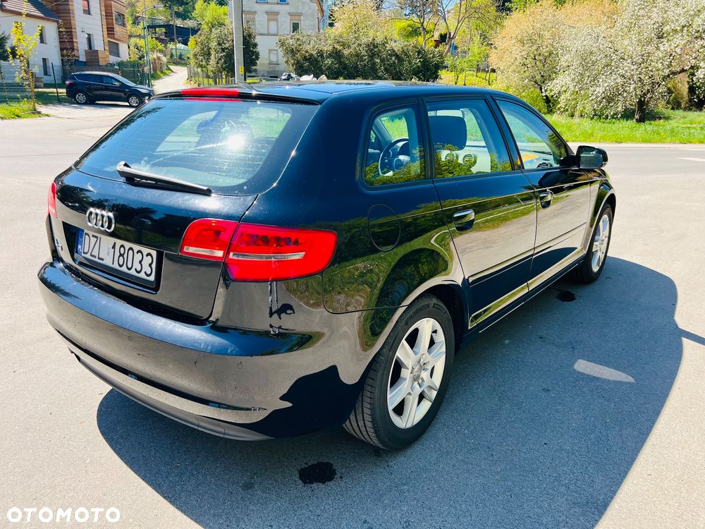 Audi A3 Sportback 1.6 Ambiente - 7