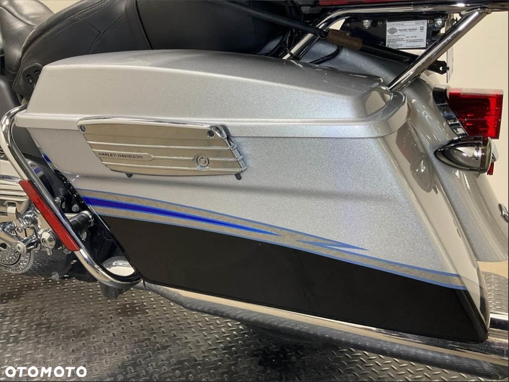 Harley-Davidson Touring Electra Glide - 13