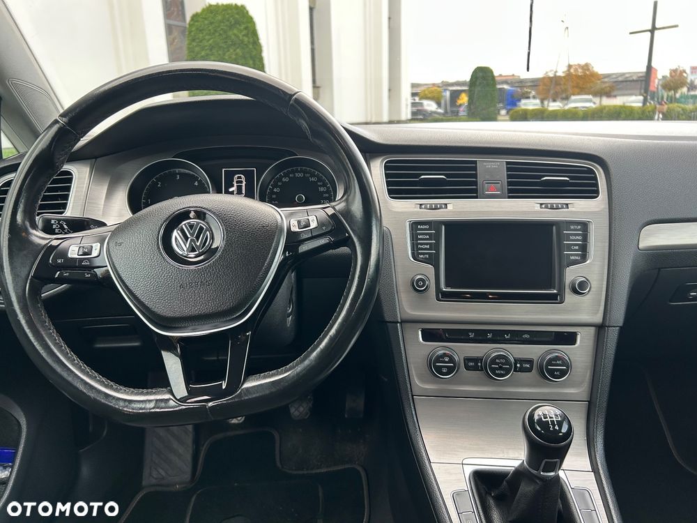 Volkswagen Golf 1.6 TDI BMT Comfortline - 7