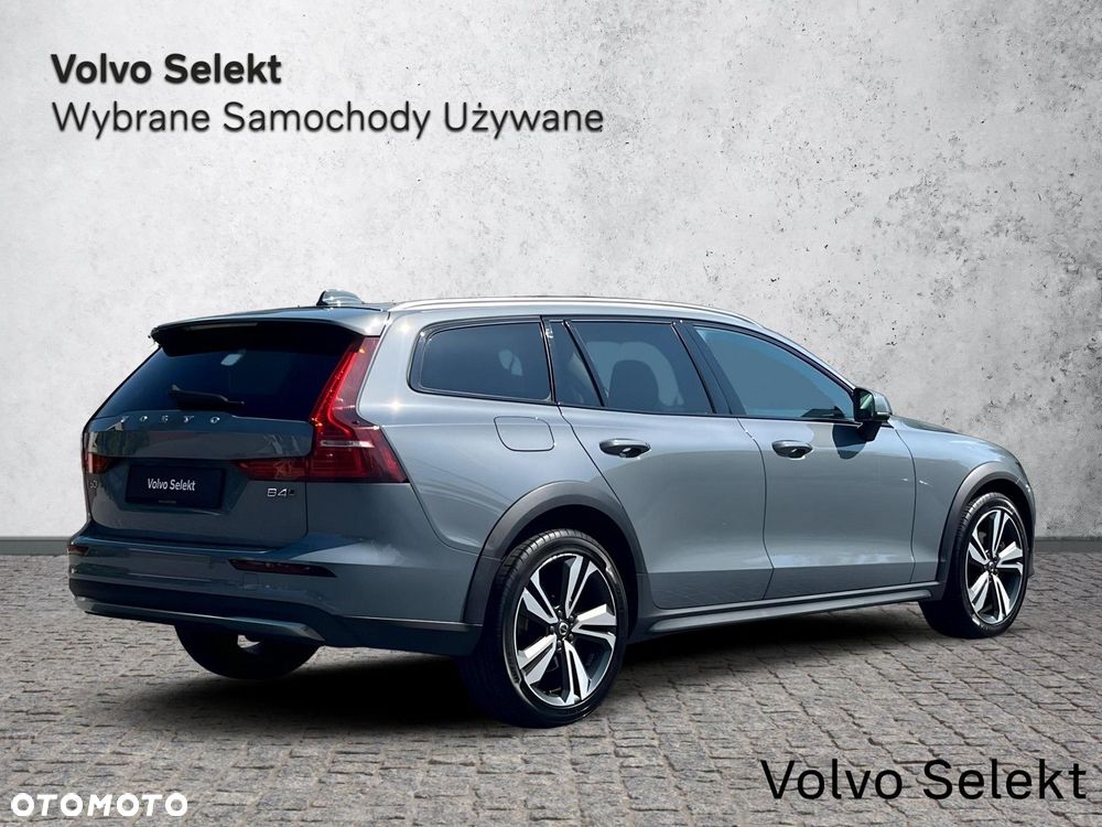 Volvo V60 Cross Country - 7