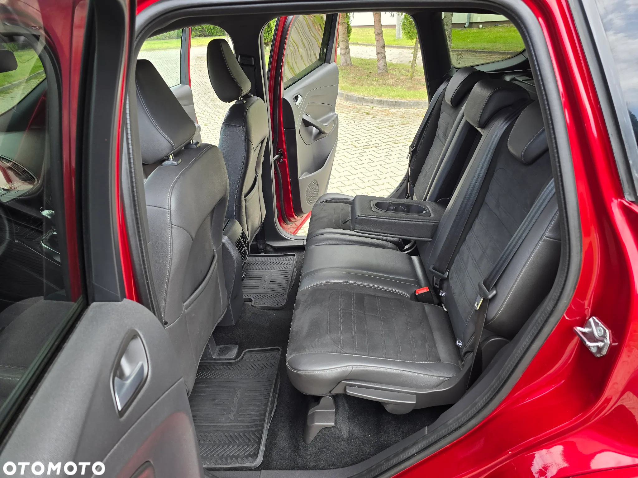 Ford Kuga 2.0 TDCi AWD ST-Line - 14