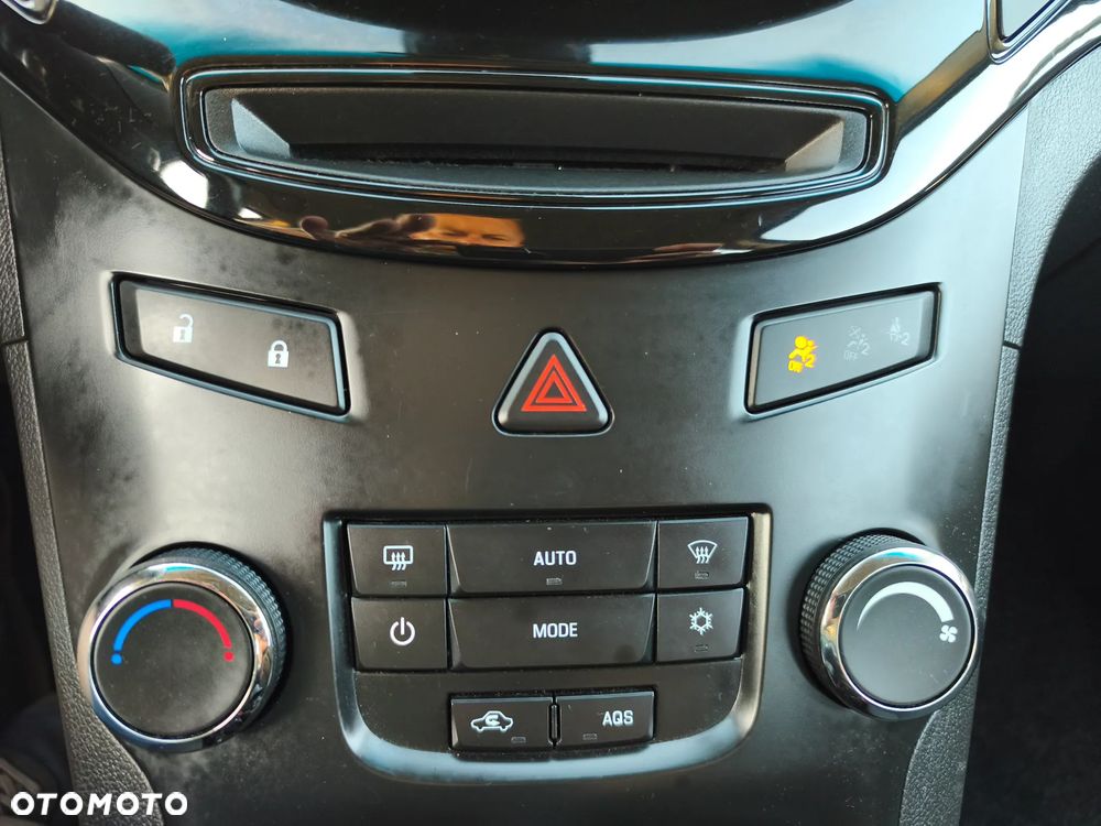 Chevrolet Orlando - 24