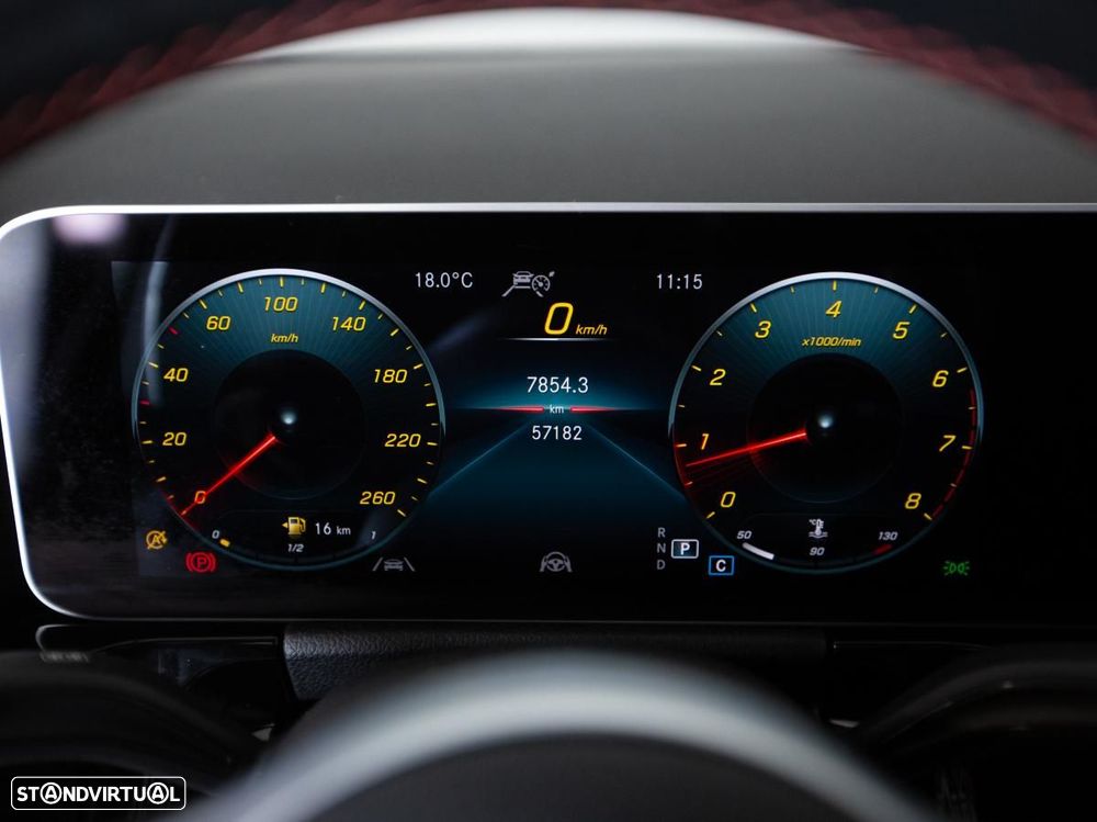 Mercedes-Benz GLA 250 7G-DCT AMG Line - 17