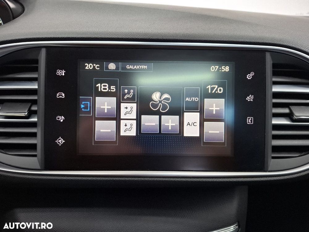 Peugeot 308 1.2 L PureTech Turbo Allure - 18