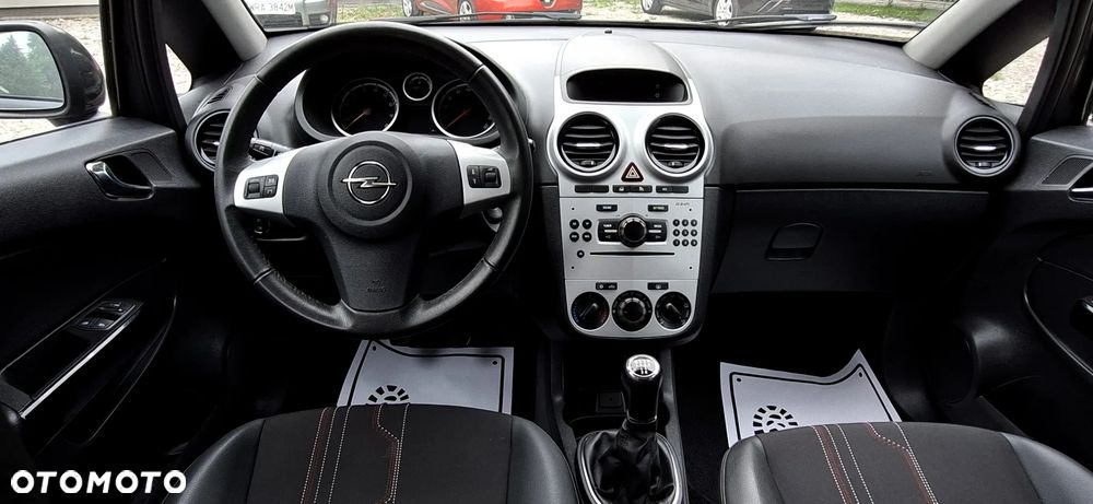 Opel Corsa 1.4 16V Innovation - 15