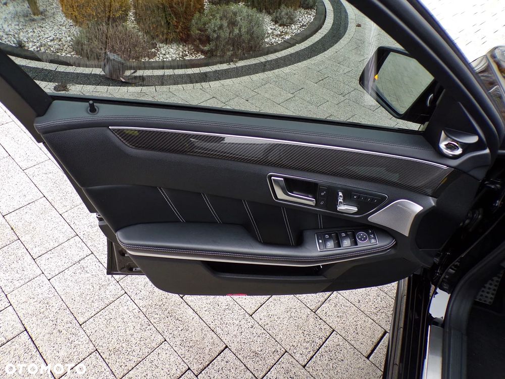 Mercedes-Benz Klasa E - 17