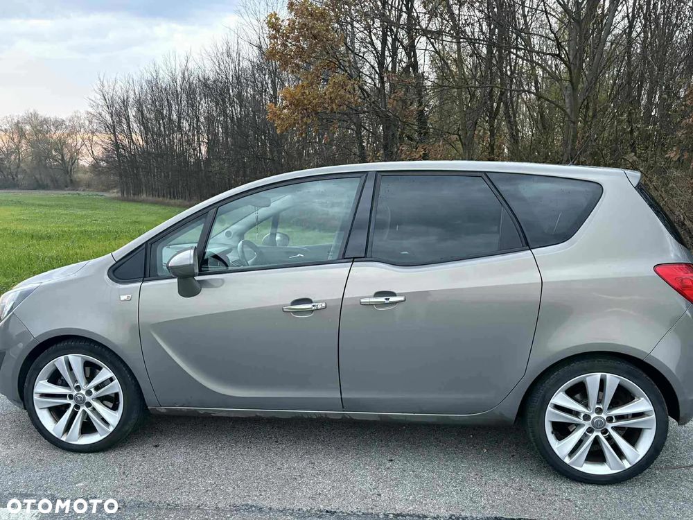 Opel Meriva 1.4 T Cosmo - 1