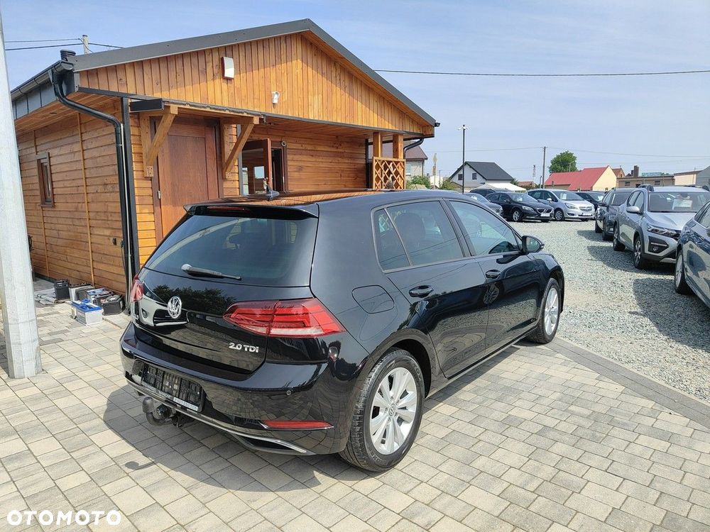 Volkswagen Golf - 5
